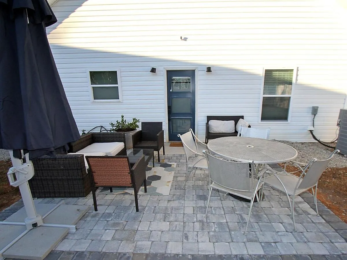 Modern Ranch Fenced Backyard - 6 Mins To South End Villa Charlotte Feriehus