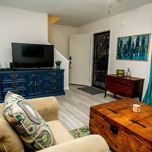 Holiday home 3 Bedroom Townhome Minutes To Uptown, Charlotte